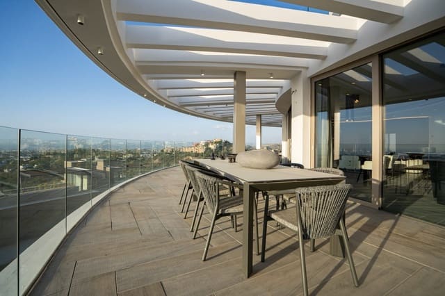 3 quarto Penthouse para venda em La Quinta, Benahavís com piscina garagem - 3 994 500 € (Ref: 10121146)
