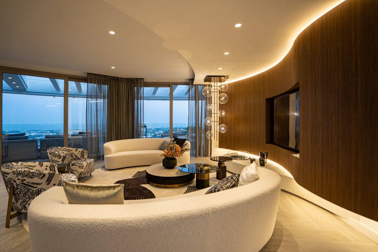 3 bedroom Penthouse for sale in Benahavis with pool garage - € 3,994,500 (Ref: 10121146)