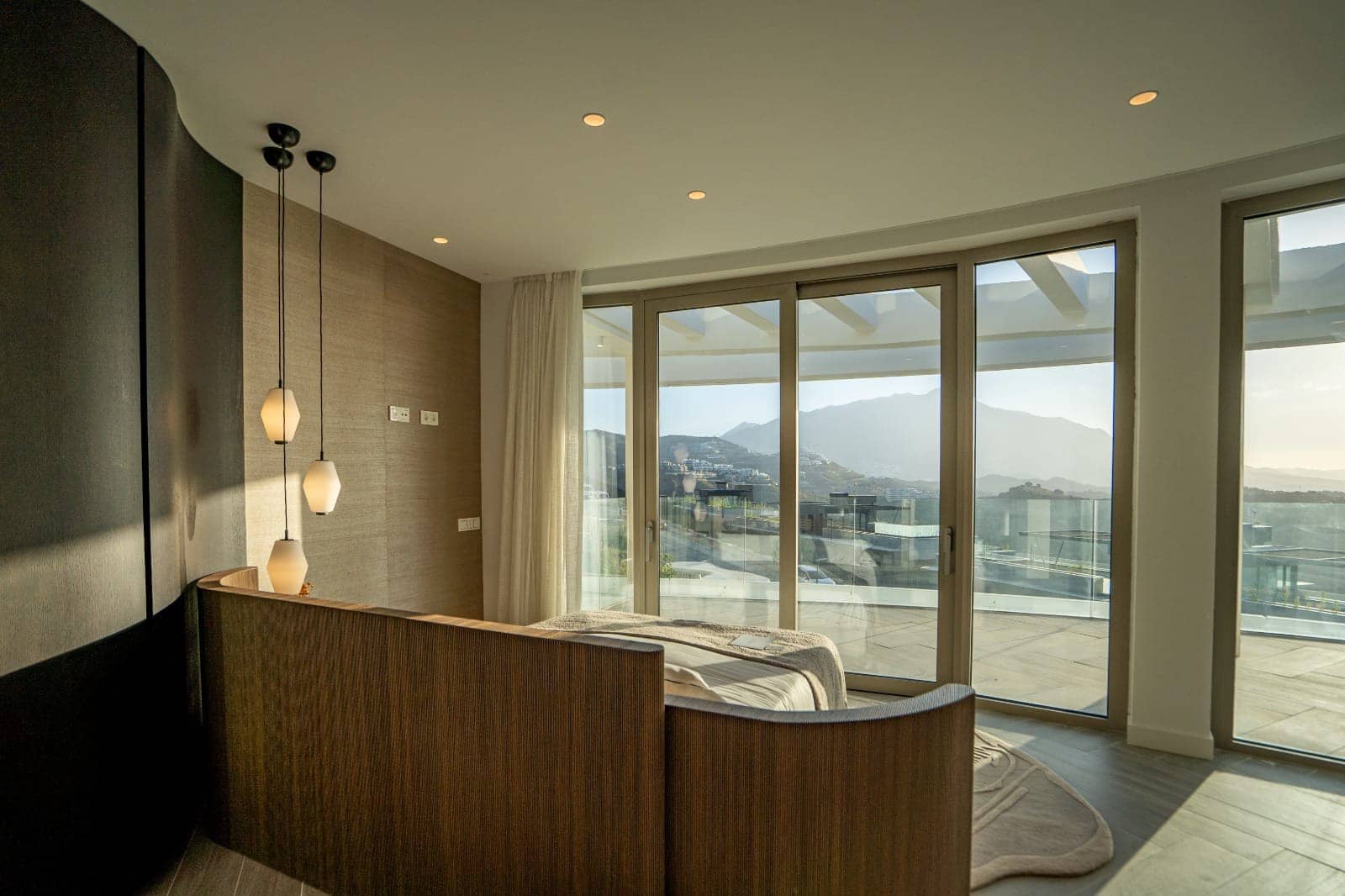 3 bedroom Penthouse for sale in Benahavis with pool garage - € 3,994,500 (Ref: 10121146)