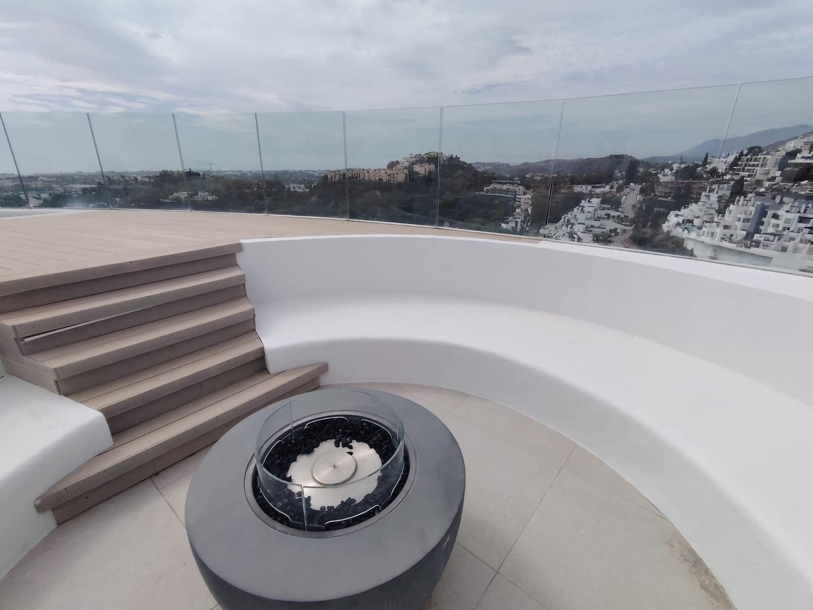 3 bedroom Penthouse for sale in Benahavis with pool garage - € 3,994,500 (Ref: 10121146)