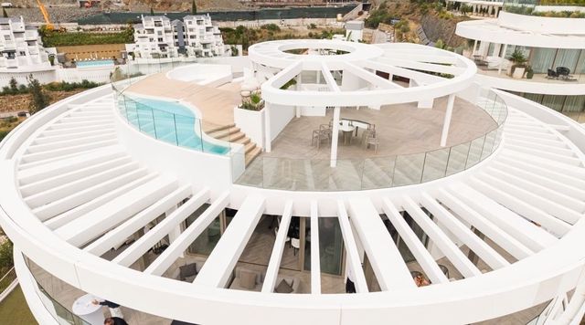 3 quarto Penthouse para venda em La Quinta, Benahavís com piscina garagem - 3 994 500 € (Ref: 10121146)