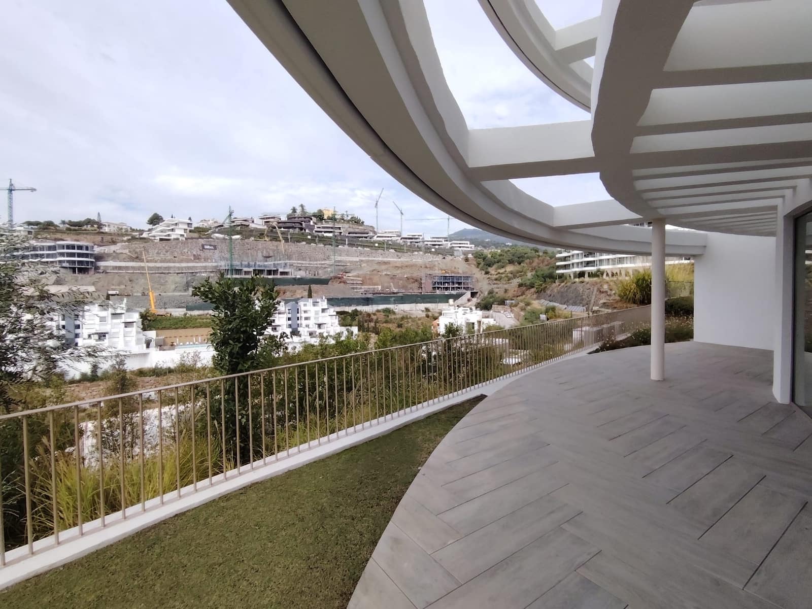 3 soverom Leilighet til salgs i Benahavis med svømmebasseng garasje - € 1 991 500 (Ref: 10123364)