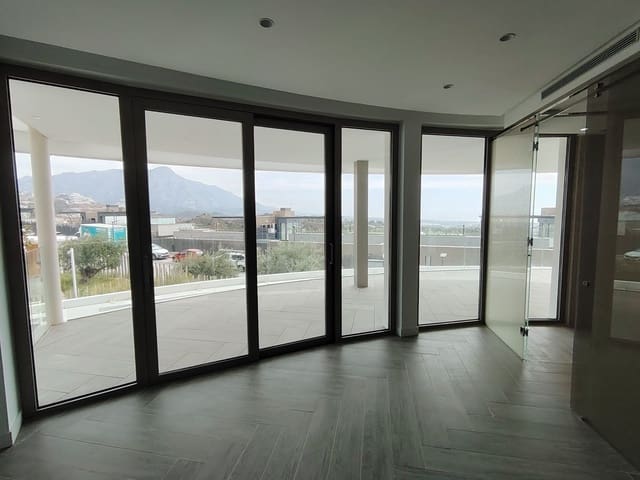 3 quarto Apartamento para venda em La Quinta, Benahavís com piscina garagem - 2 789 500 € (Ref: 10123366)