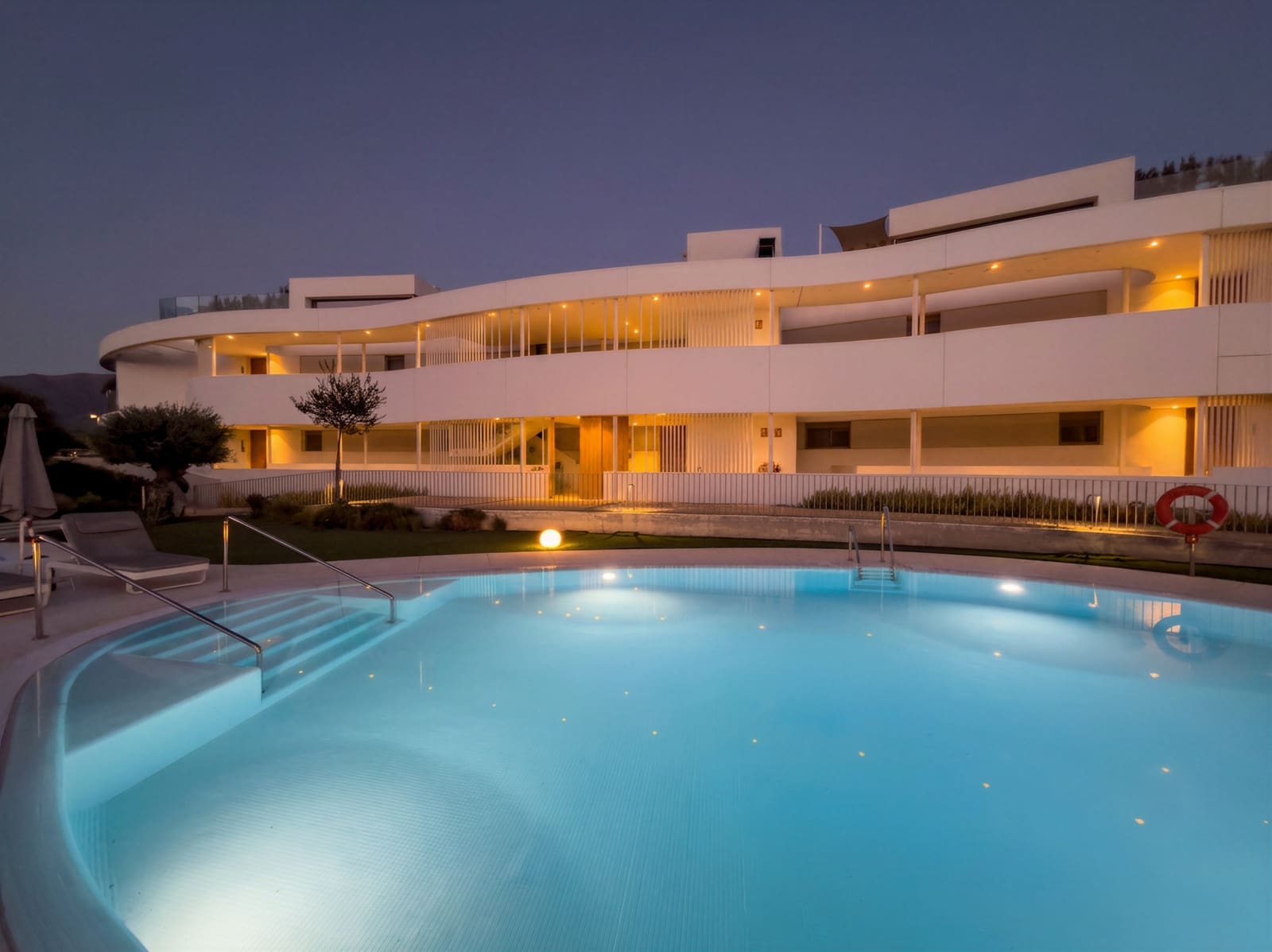 3 bedroom Apartment for sale in Benahavis with pool garage - € 1,991,500 (Ref: 10148154)