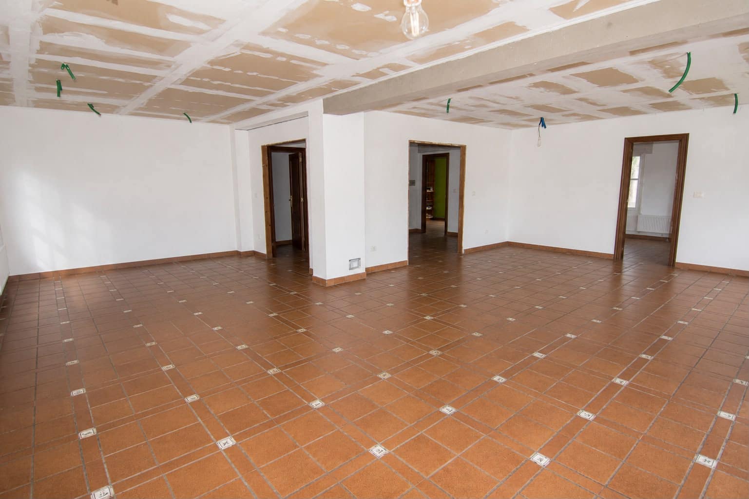 10 bedroom Finca/Country House for sale in Oleiros - € 375,000 (Ref: 10101085)