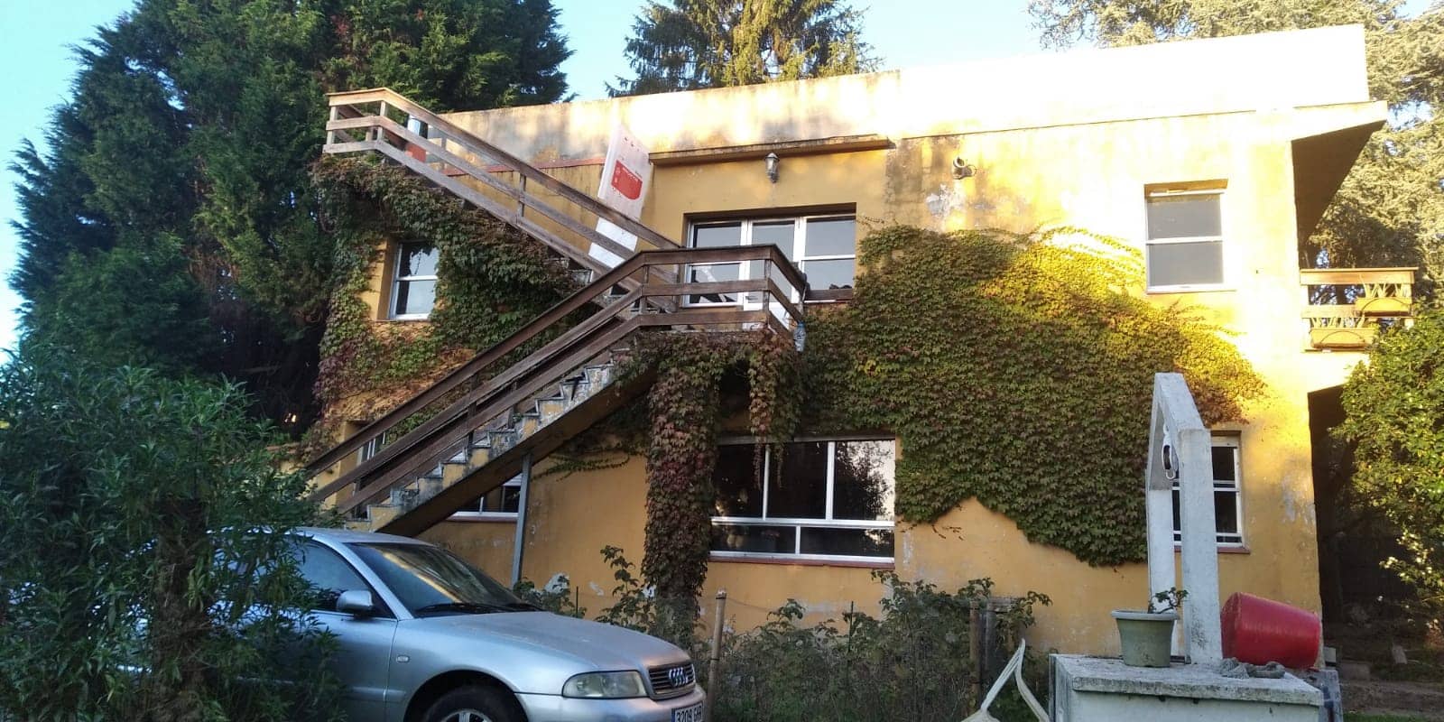 10 bedroom Finca/Country House for sale in Oleiros - € 375,000 (Ref: 10101085)