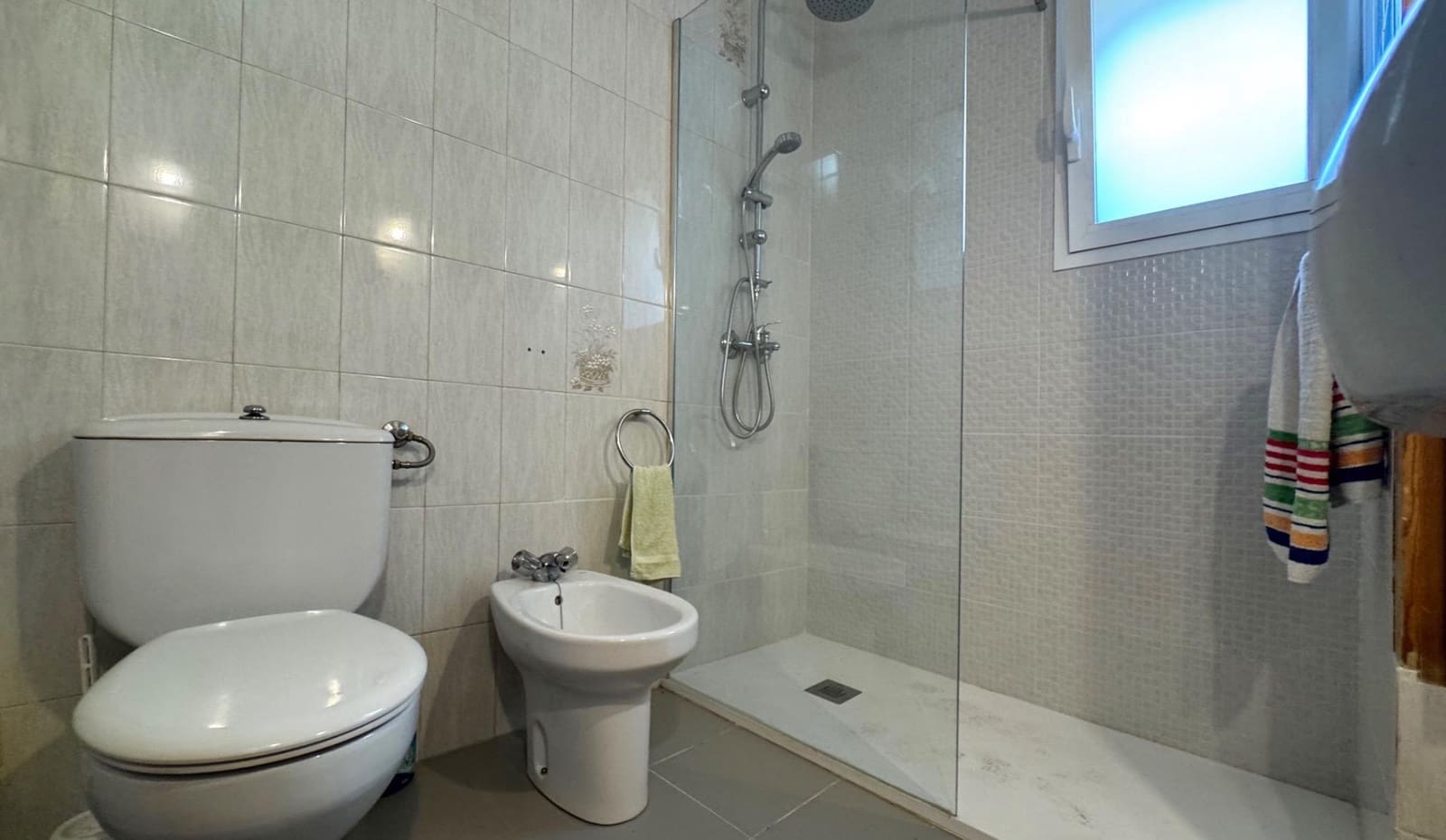 Piso de 4 habitaciones en Pego en venta con garaje - 140.000 € (Ref: 10140058)