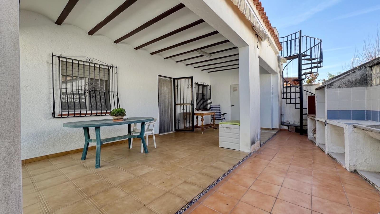3 soveværelse Villa til salg i Oliva Nova med garage - € 280.000 (Ref: 10140059)