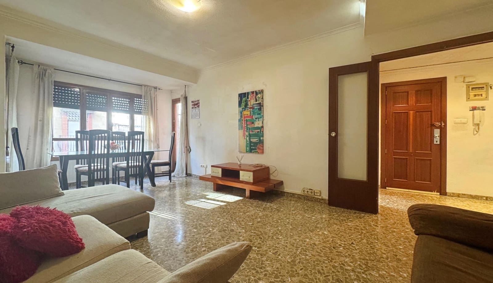 4 bedroom Apartment for sale in Oliva - € 138,000 (Ref: 10140065)