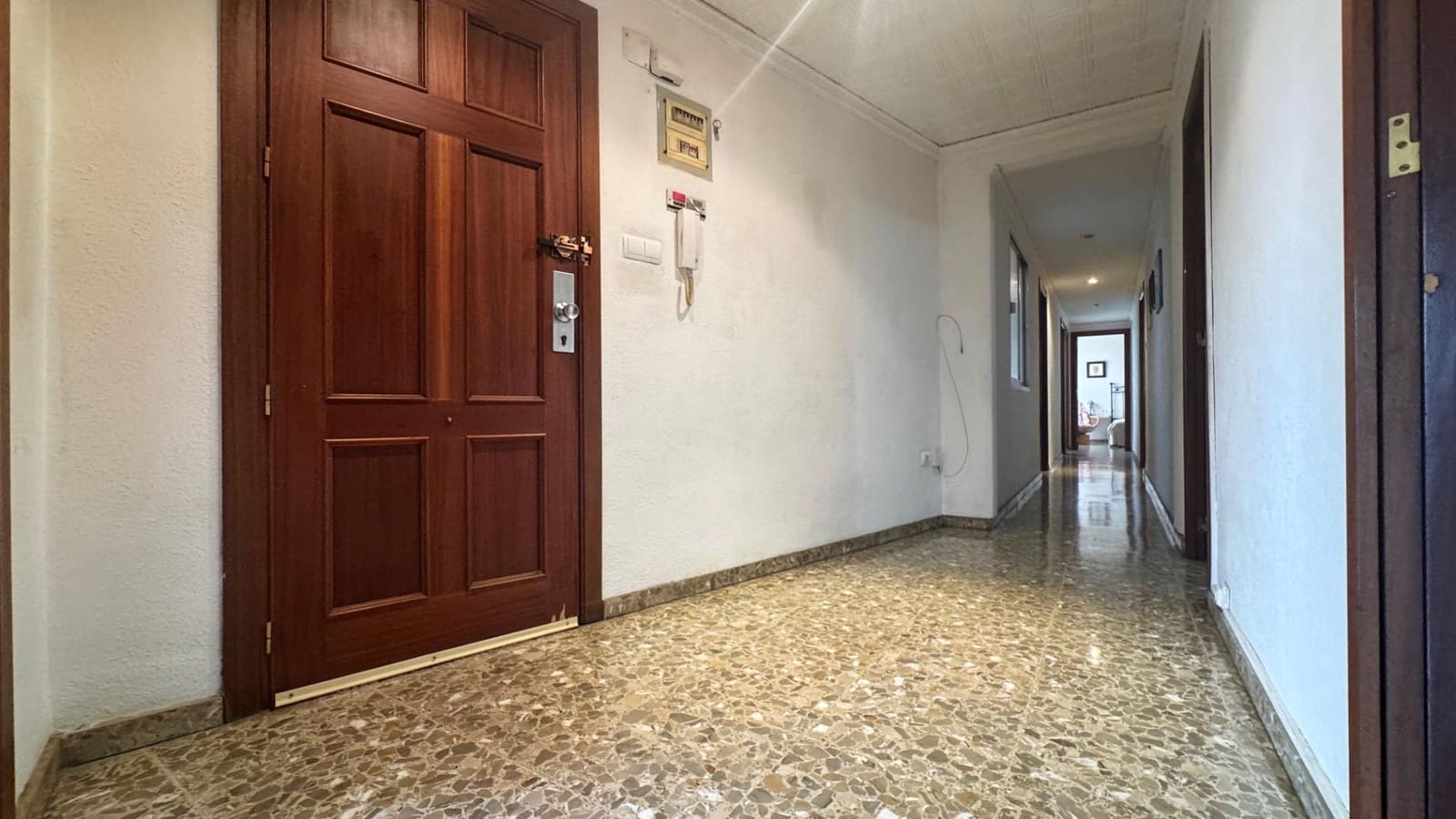 4 bedroom Apartment for sale in Oliva - € 138,000 (Ref: 10140065)