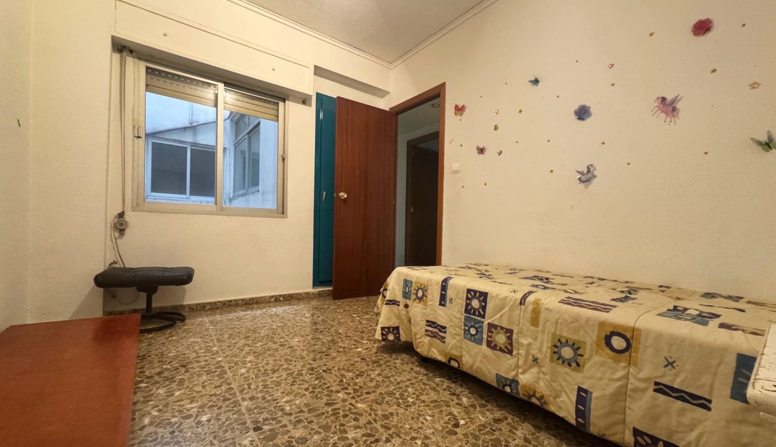 4 bedroom Apartment for sale in Oliva - € 138,000 (Ref: 10140065)