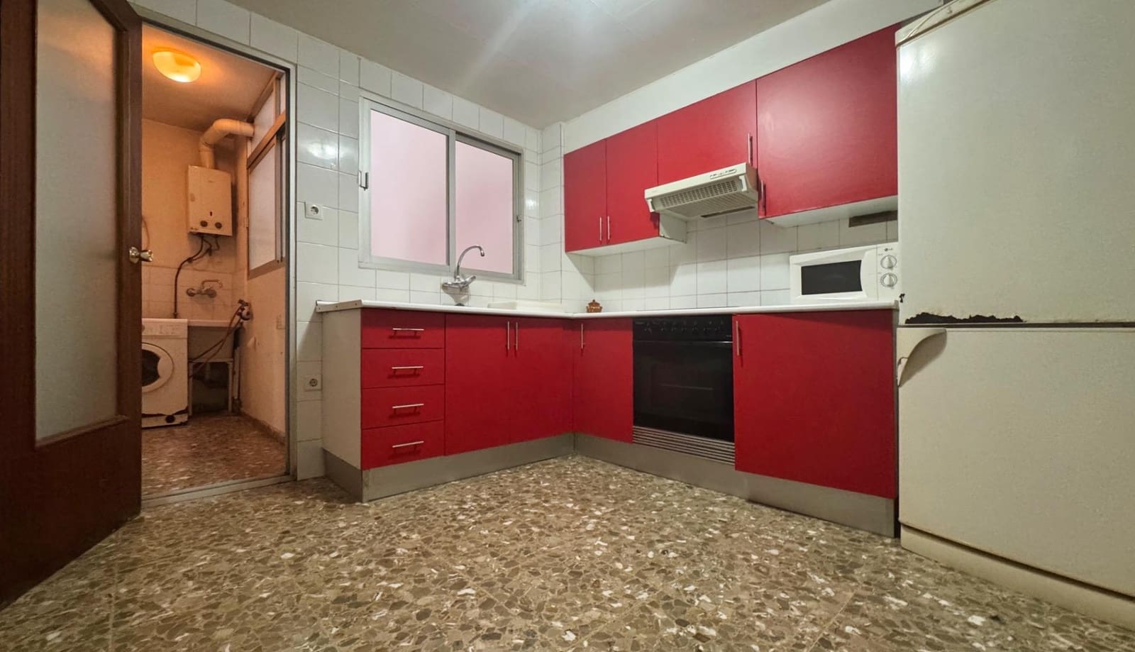 4 bedroom Apartment for sale in Oliva - € 138,000 (Ref: 10140065)
