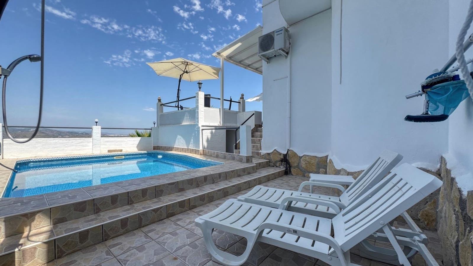 Chalet de 4 habitaciones en Pego en venta con piscina - 425.000 € (Ref: 10140071)