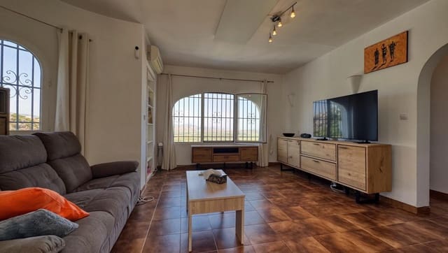 Chalet de 4 habitaciones en Pego en venta con piscina - 425.000 € (Ref: 10140071)