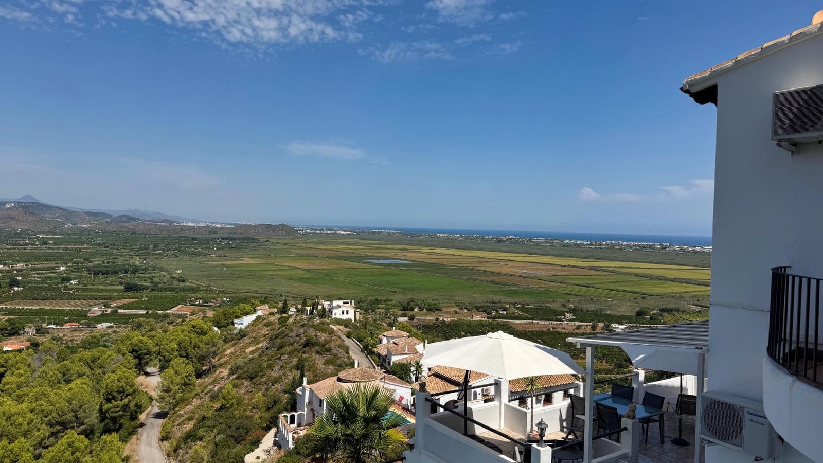Chalet de 4 habitaciones en Pego en venta con piscina - 425.000 € (Ref: 10140071)