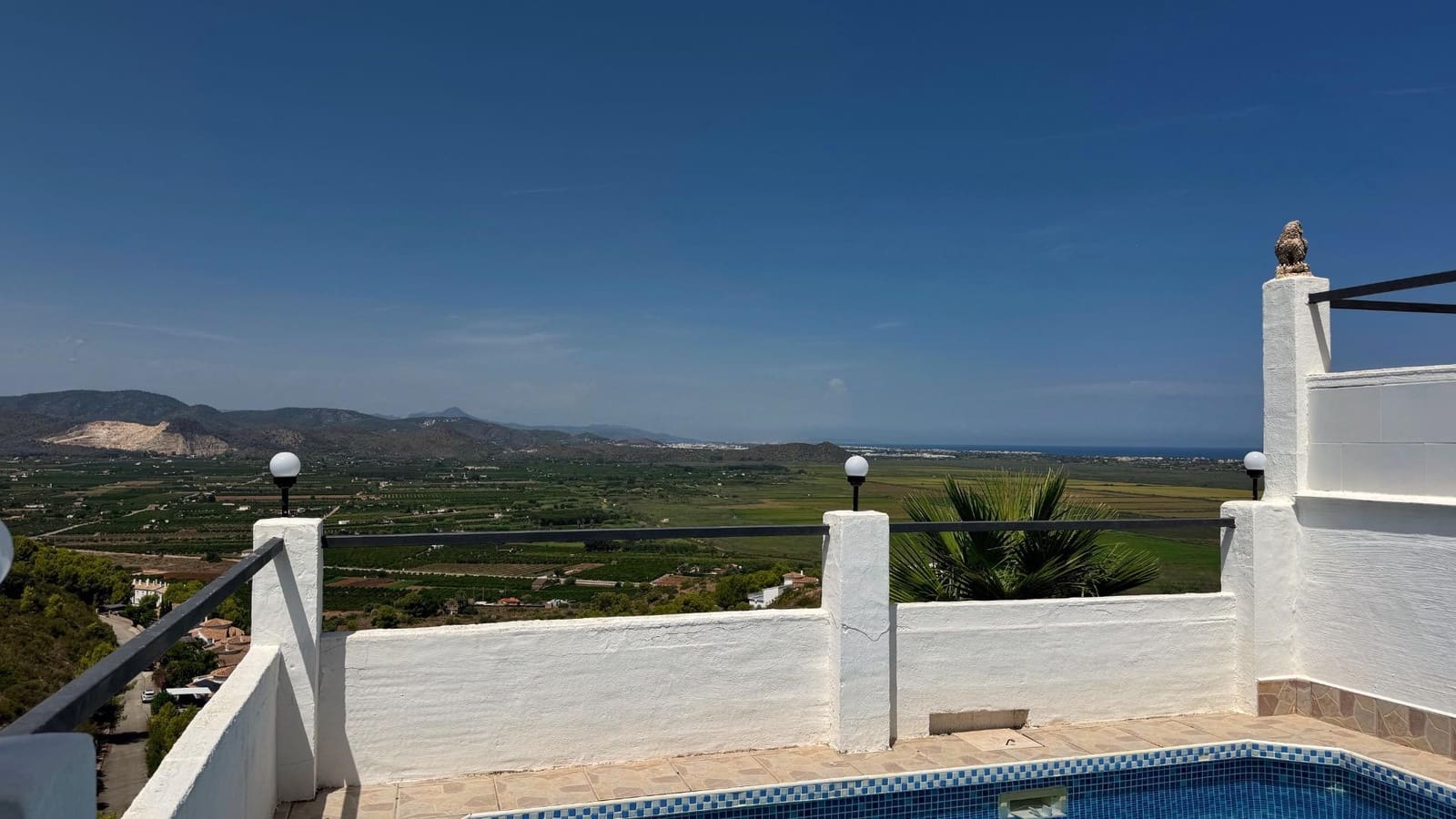 Chalet de 4 habitaciones en Pego en venta con piscina - 425.000 € (Ref: 10140071)