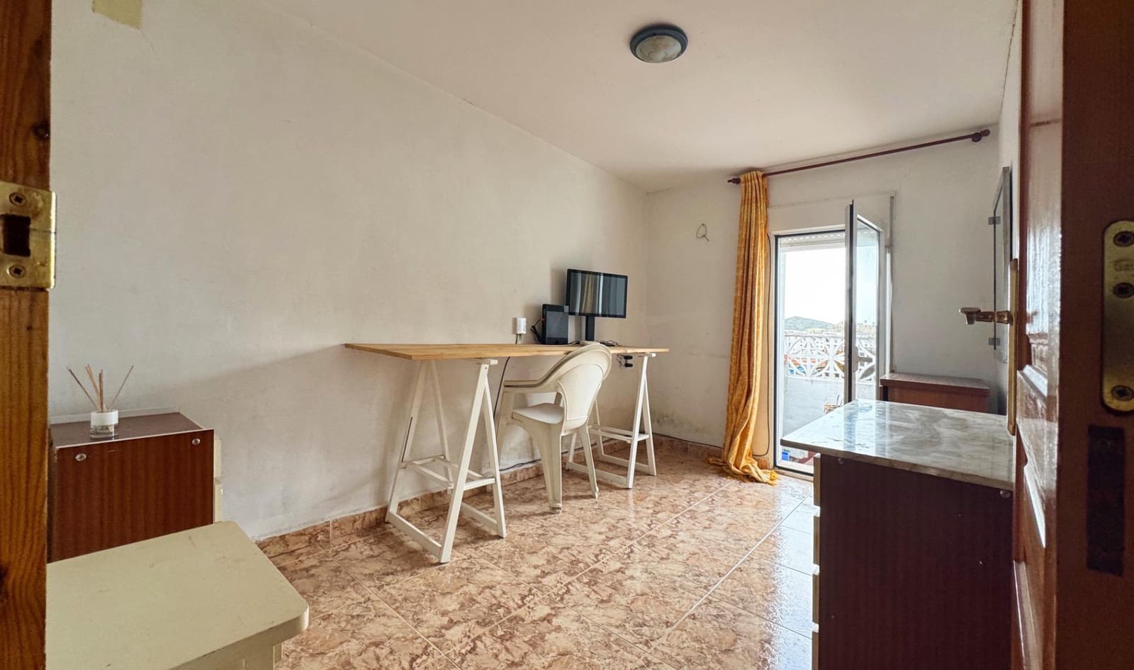 4 quarto Casa em Banda para venda em Benirrama com garagem - 140 000 € (Ref: 10140073)