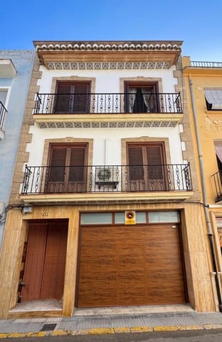 7 soveværelse Byhus til salg i Pego med garage - € 479.000 (Ref: 10140076)