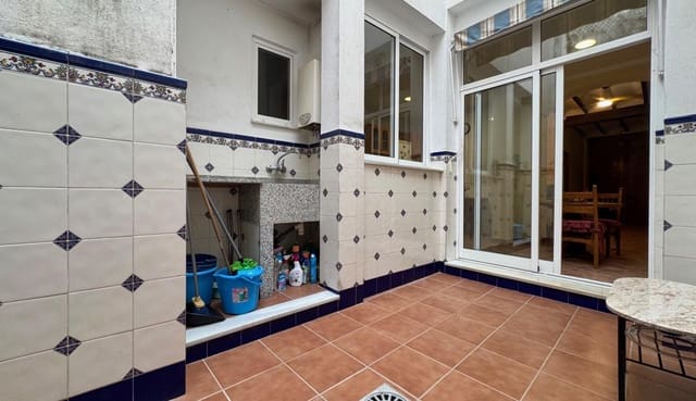 4 slaapkamer Huis te koop in La Font d'En Carròs - € 250.000 (Ref: 10140078)