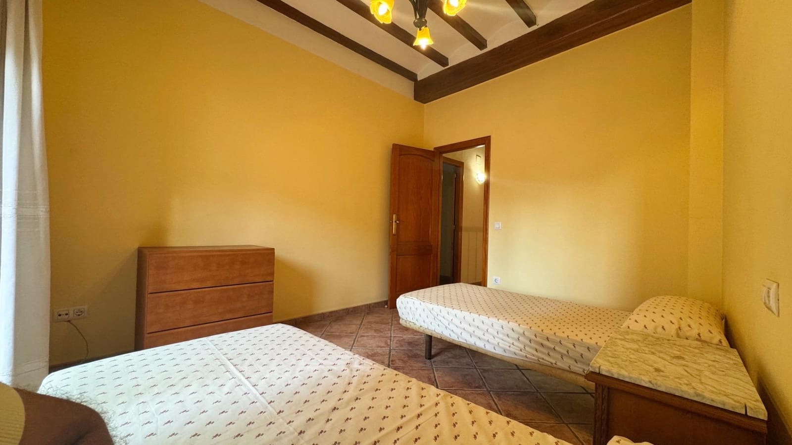 4 slaapkamer Huis te koop in La Font d'En Carros - € 250.000 (Ref: 10140078)