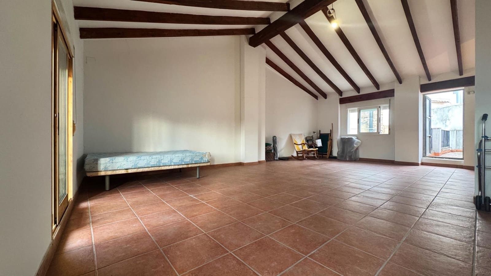 4 slaapkamer Huis te koop in La Font d'En Carros - € 250.000 (Ref: 10140078)