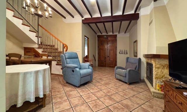 4 slaapkamer Huis te koop in La Font d'En Carròs - € 250.000 (Ref: 10140078)