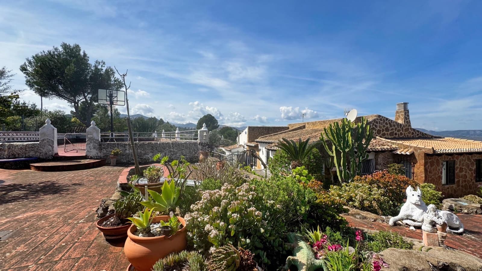 7 soverom Villa til salgs i Monte Pego med svømmebasseng garasje - € 750 000 (Ref: 10140079)