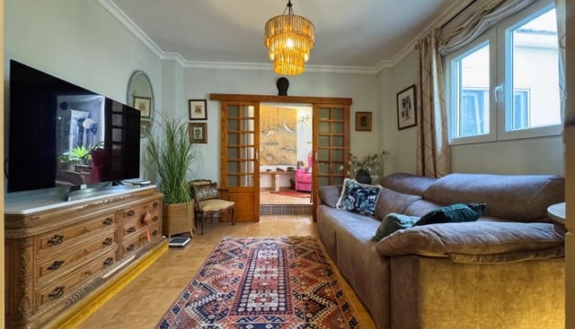 Adosado de 5 habitaciones en Pego en venta con garaje - 349.000 € (Ref: 10140080)