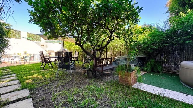 Adosado de 5 habitaciones en Pego en venta con garaje - 349.000 € (Ref: 10140080)