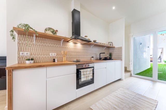 4 bedroom Terraced Villa for sale in Pego - € 264,700 (Ref: 10140081)