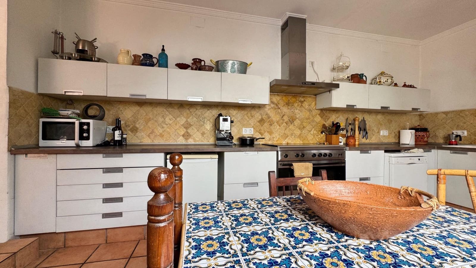 6 bedroom Townhouse for sale in Adsubia - € 285,000 (Ref: 10159693)