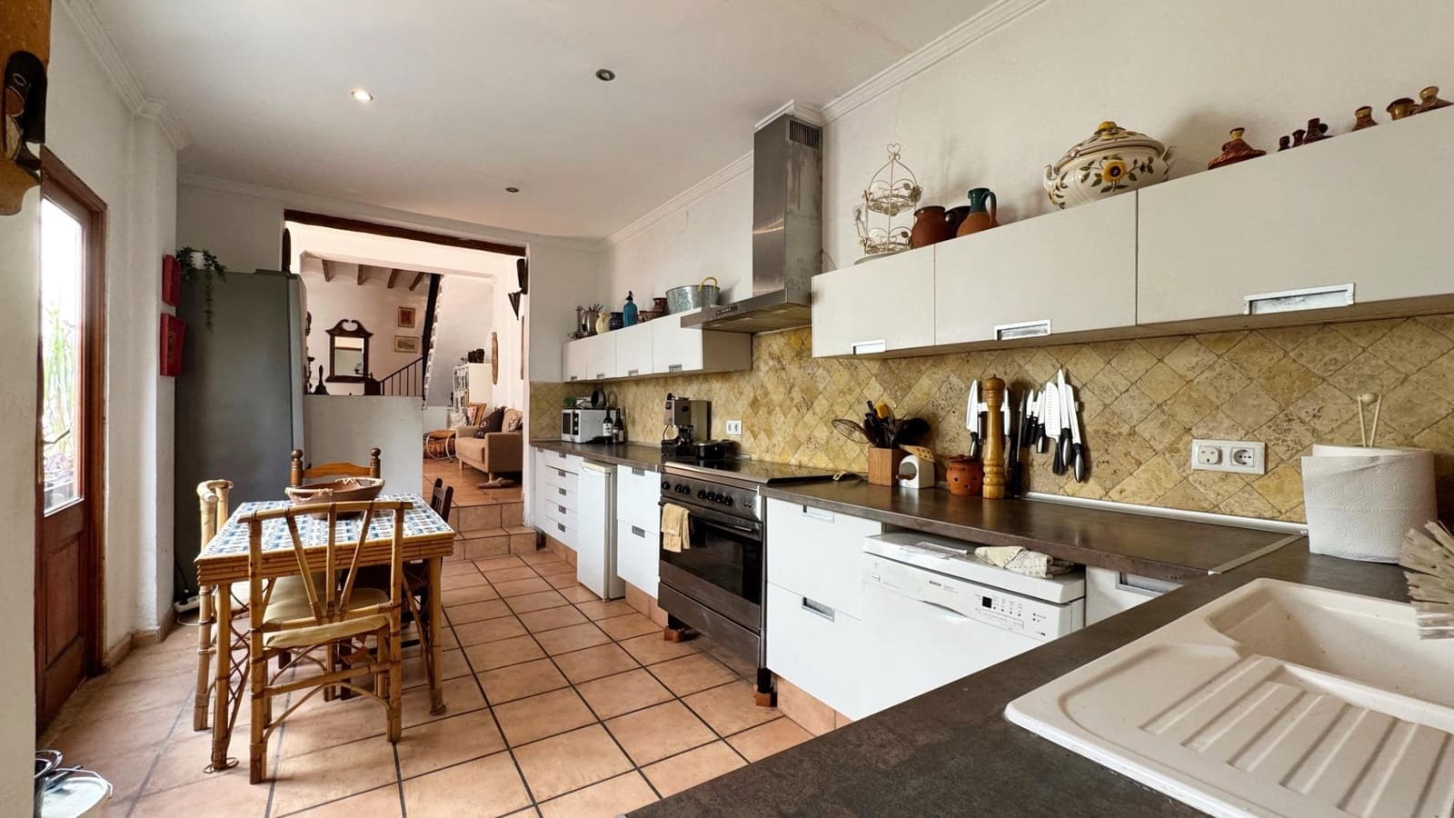 6 bedroom Townhouse for sale in Adsubia - € 285,000 (Ref: 10159693)