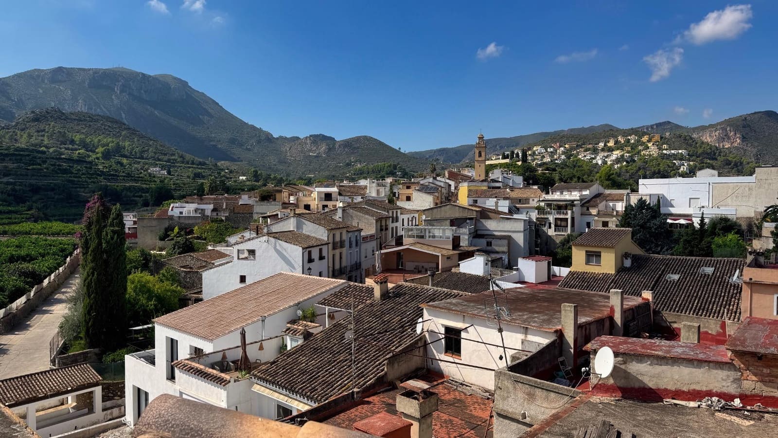 6 bedroom Townhouse for sale in Adsubia - € 285,000 (Ref: 10159693)