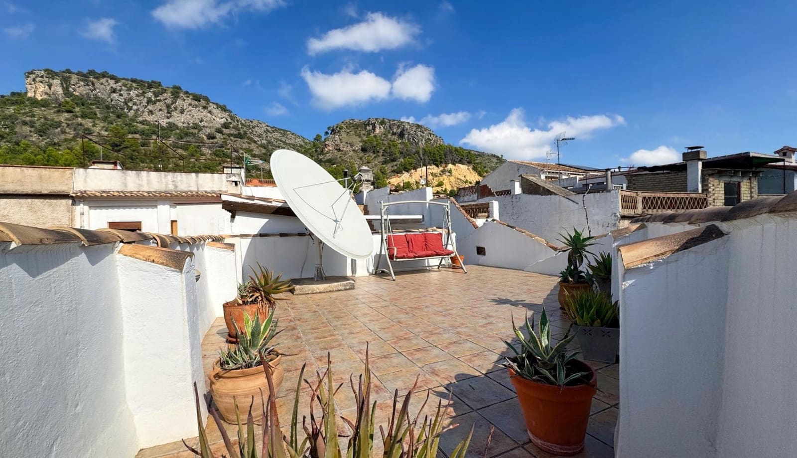 6 bedroom Townhouse for sale in Adsubia - € 285,000 (Ref: 10159693)