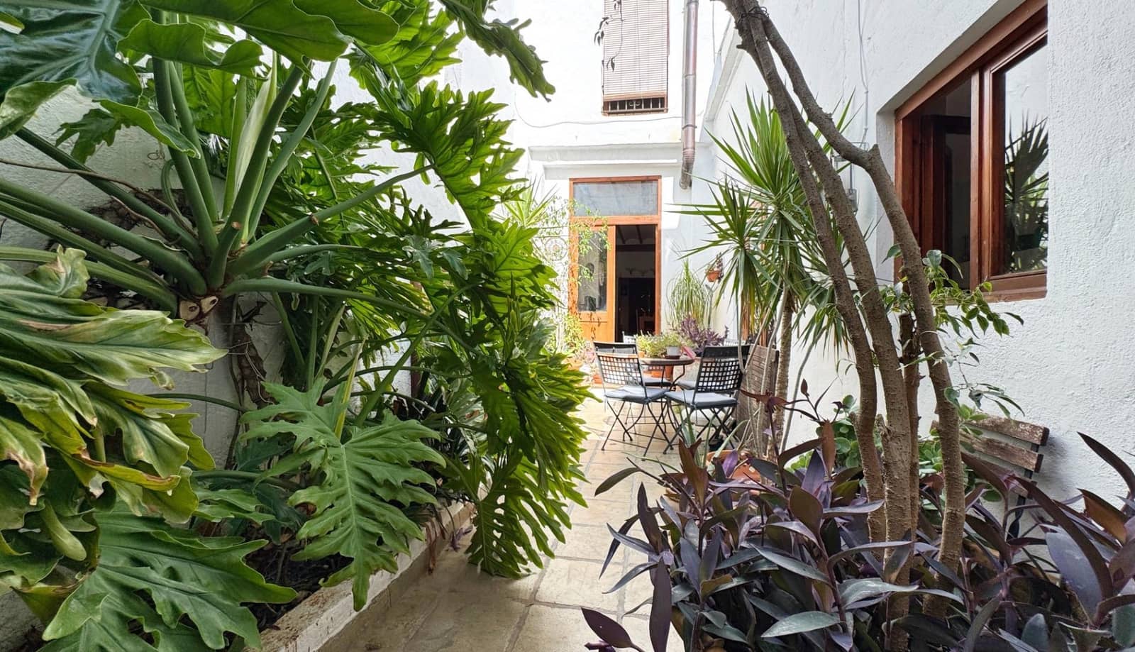 6 bedroom Townhouse for sale in Adsubia - € 285,000 (Ref: 10159693)