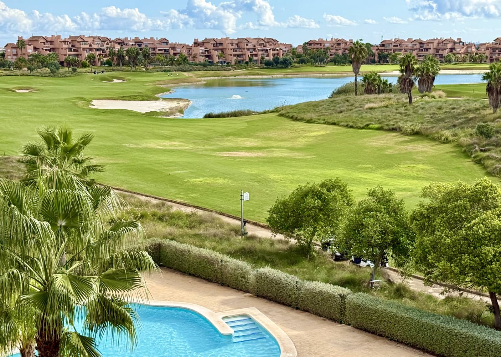 2 soverom Leilighet til salgs i Mar Menor Golf Resort med svømmebasseng garasje - € 255 000 (Ref: 10160071)