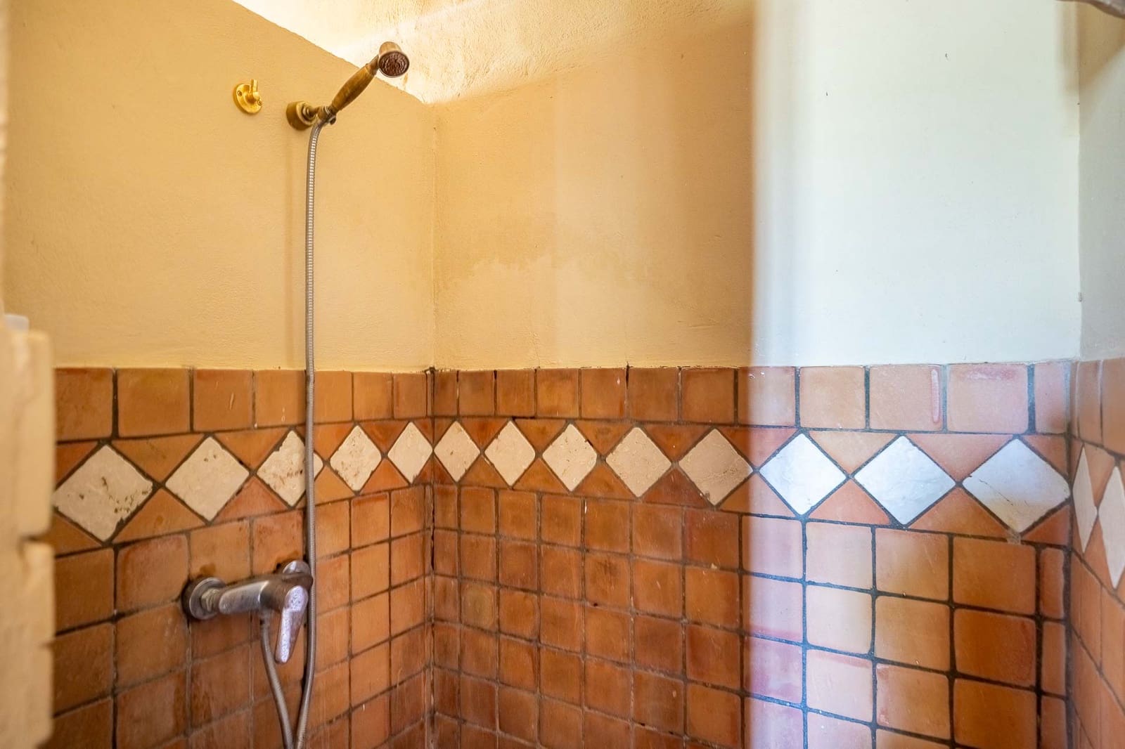 Rakentamaton maa myytävänä paikassa Villamanrique de la Condesa - 1 990 000 € (Ref: 10156128)