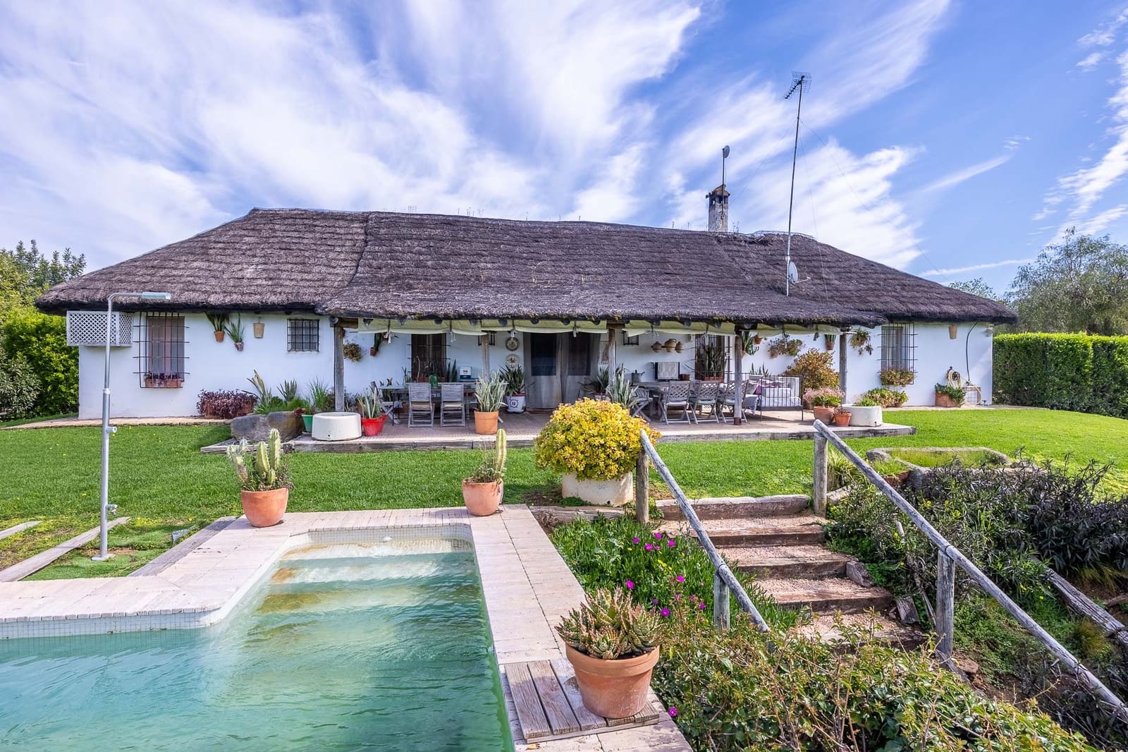 Rakentamaton maa myytävänä paikassa Villamanrique de la Condesa - 1 990 000 € (Ref: 10156128)