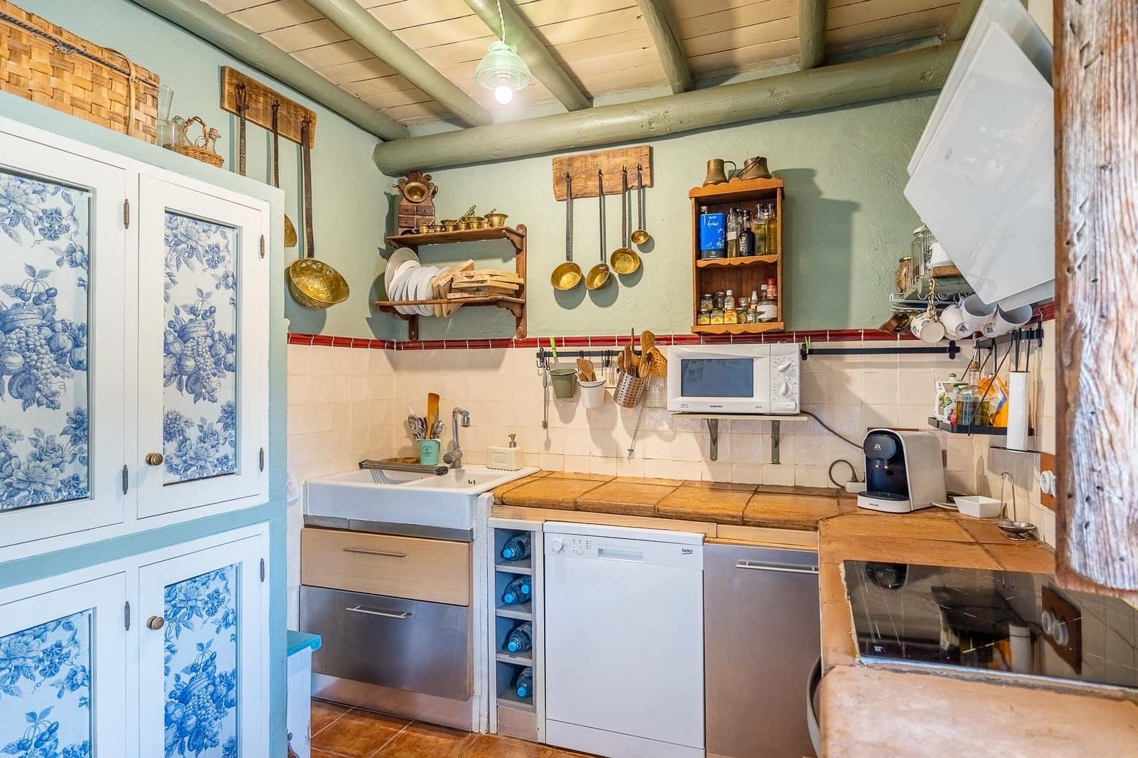 Rakentamaton maa myytävänä paikassa Villamanrique de la Condesa - 1 990 000 € (Ref: 10156128)