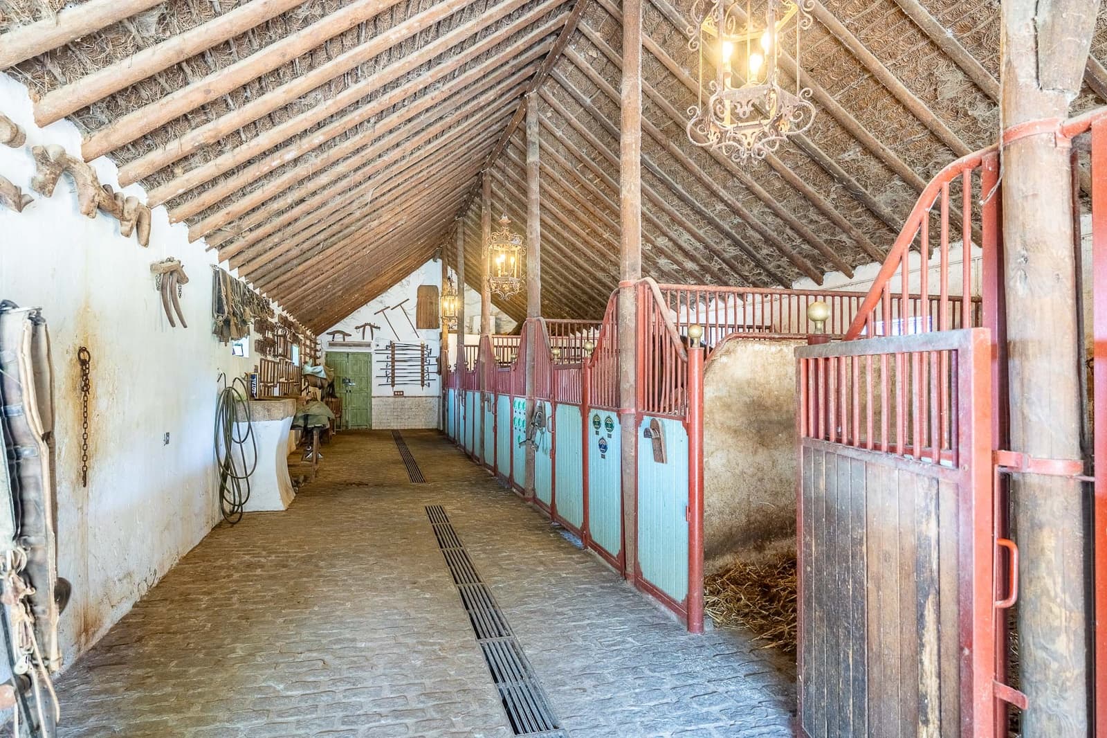 Rakentamaton maa myytävänä paikassa Villamanrique de la Condesa - 1 990 000 € (Ref: 10156128)
