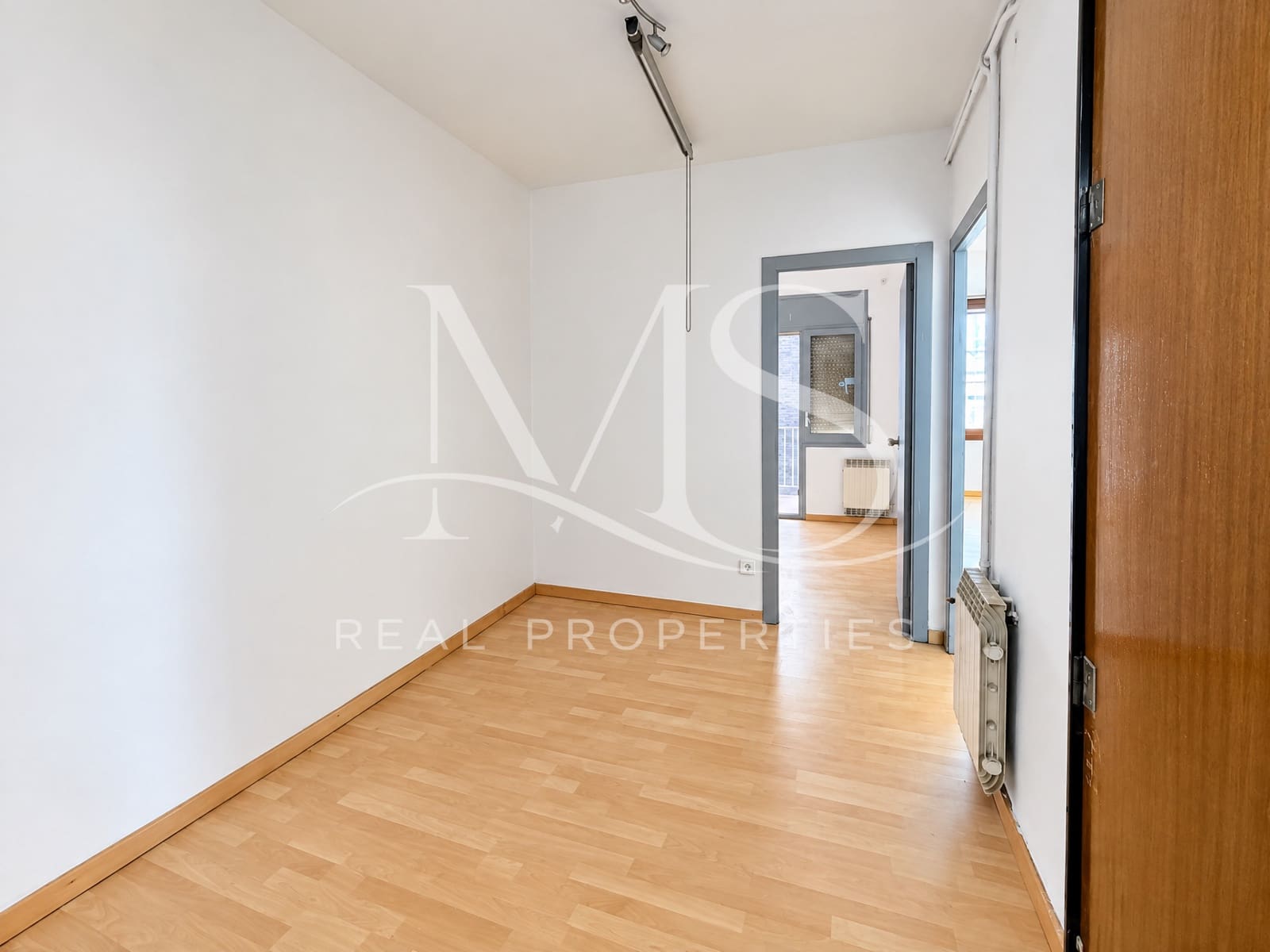 4 soveværelse Lejlighed til salg i Barcelona by - € 630.000 (Ref: 10112243)