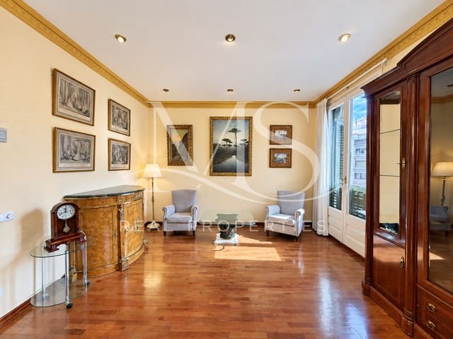 3 chambre Appartement à vendre à La Dreta de L'Eixample, Barcelone ville - 765 000 € (Ref: 10112370)