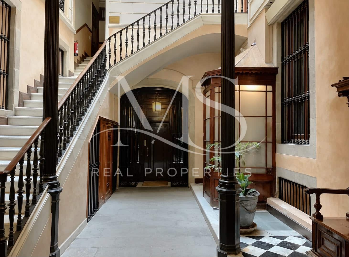 Apartamento de 5 habitaciones en Barcelona ciudad en venta - 1.280.000 € (Ref: 10113248)