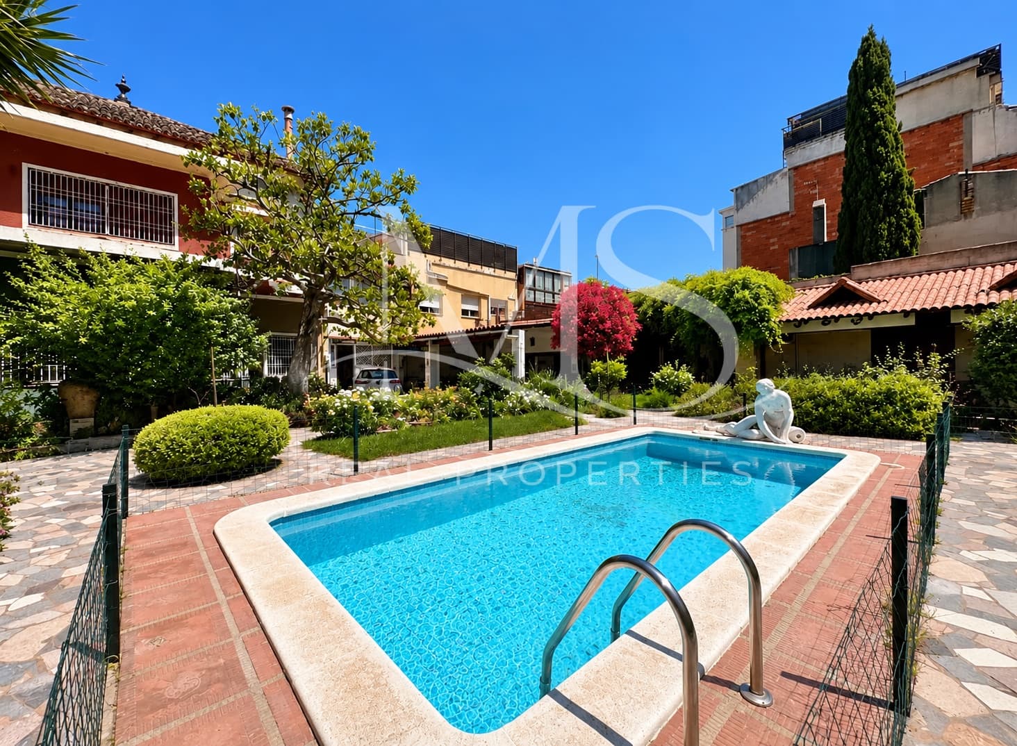 8 sovrum Hus till salu i El Prat de Llobregat med pool garage - 2 500 000 € (Ref: 10165256)