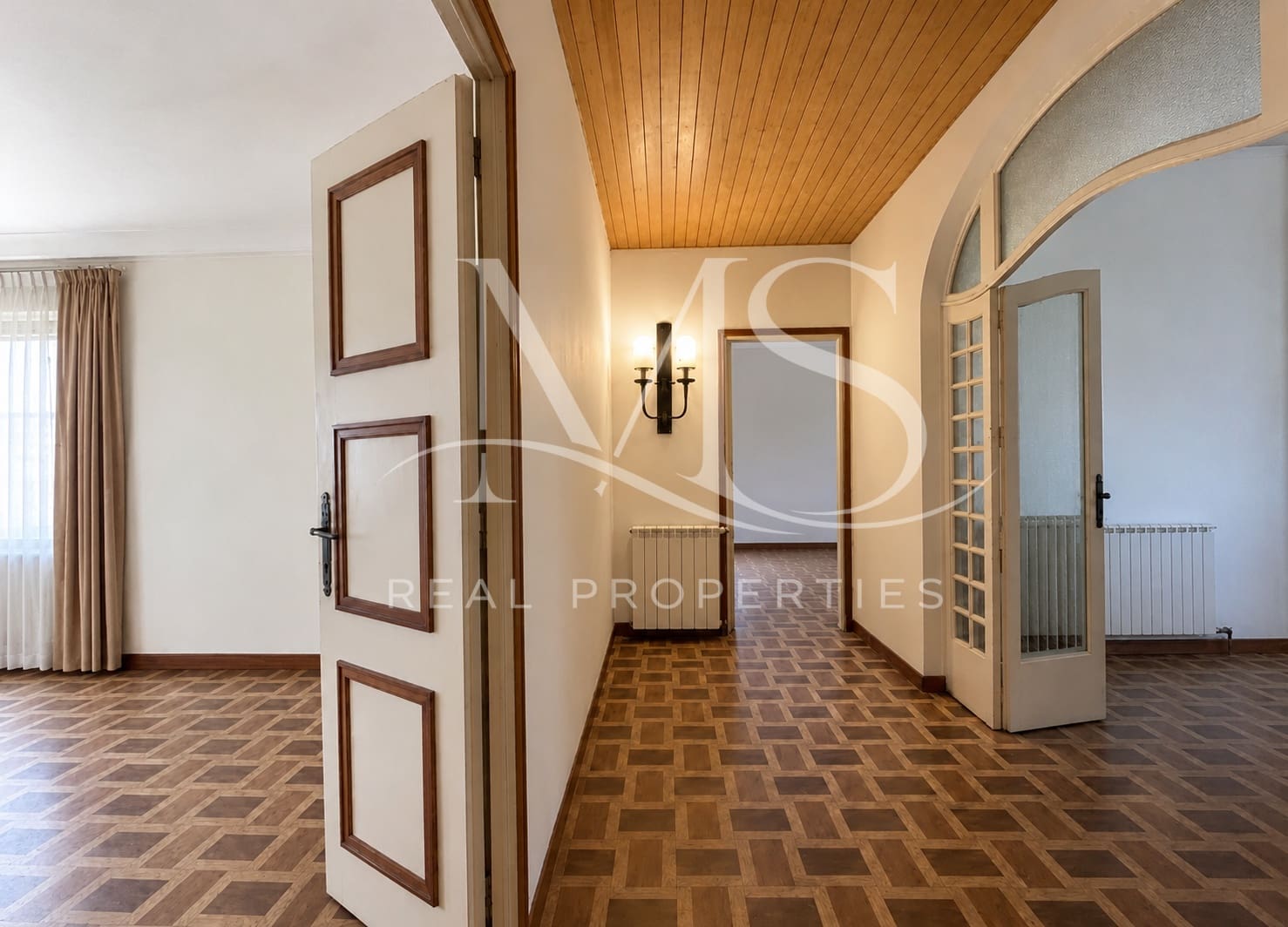 8 sovrum Hus till salu i El Prat de Llobregat med pool garage - 2 500 000 € (Ref: 10165256)