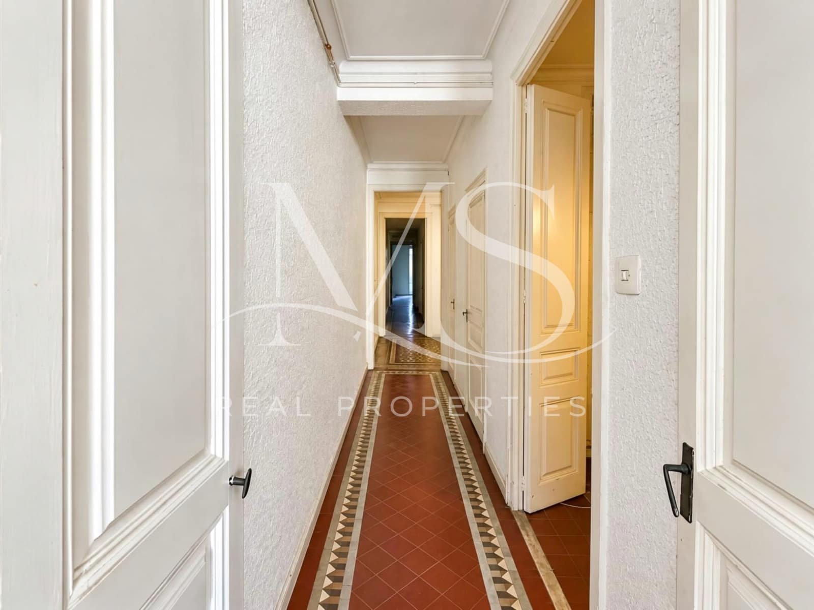 4 Zimmer Apartment zu verkaufen in Barcelona Stadt - 699.900 € (Ref: 10172307)
