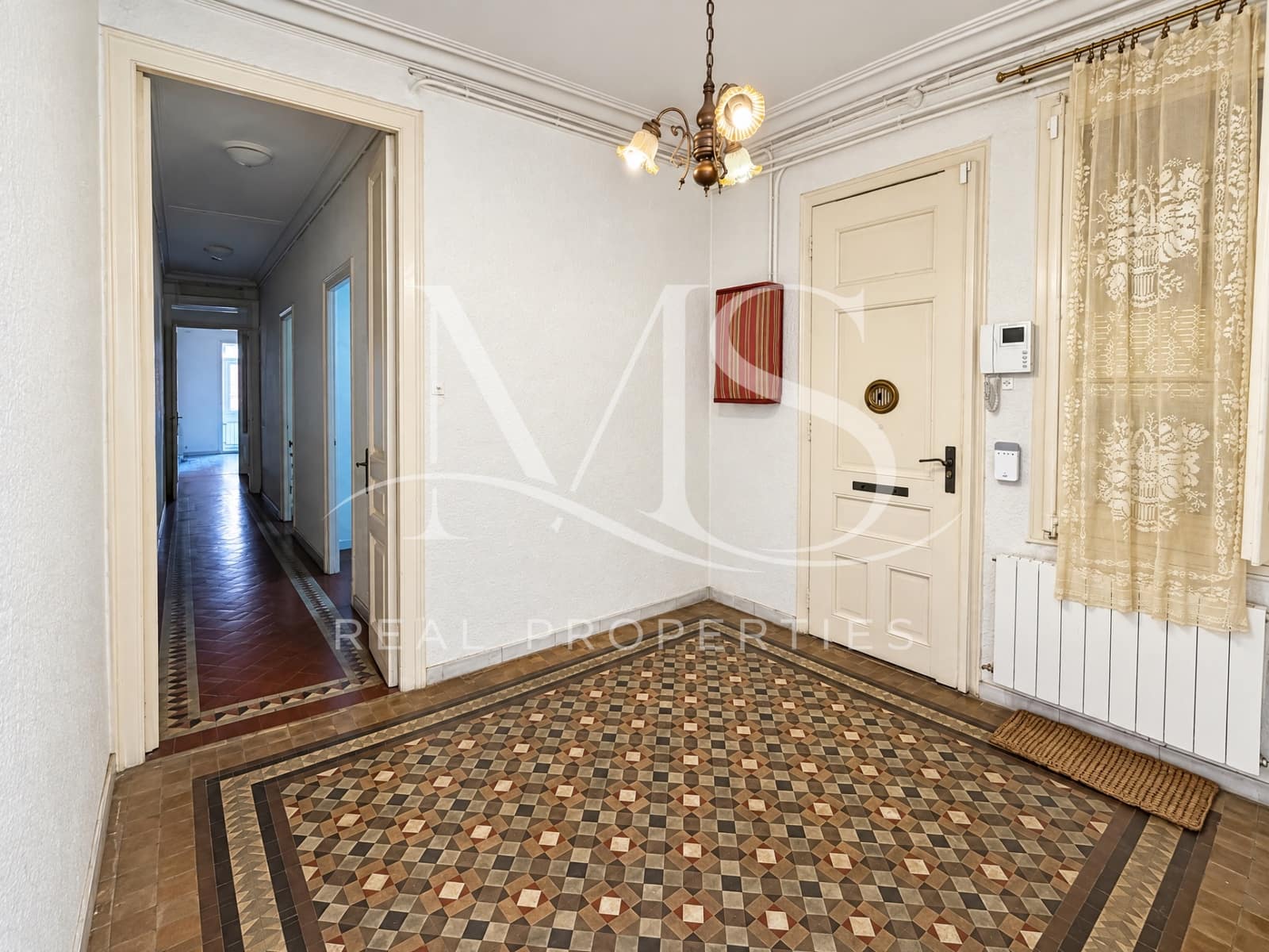 4 Zimmer Apartment zu verkaufen in Barcelona Stadt - 699.900 € (Ref: 10172307)