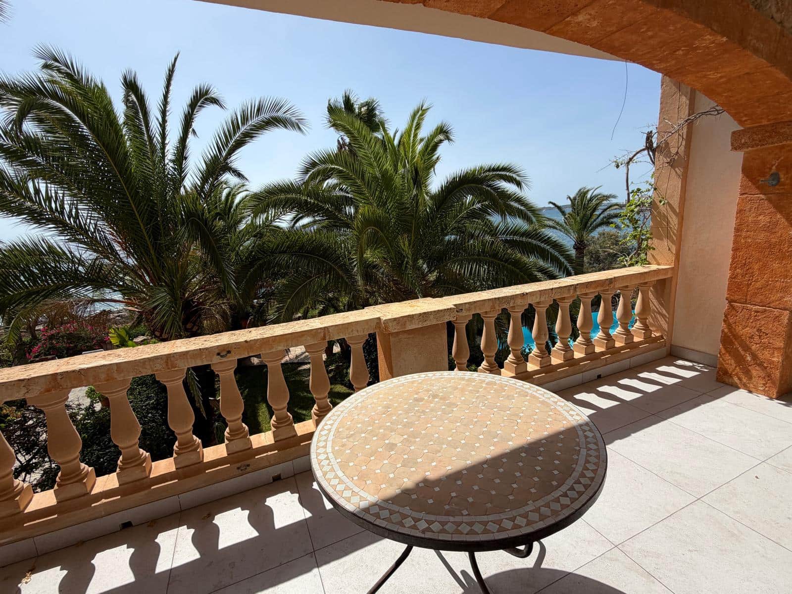 4 camera da letto Appartamento sulla Spiaggia da affittare in Son Servera con piscina - 2.900 € (Rif: 10130571)