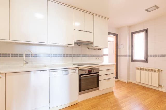 3 quarto Apartamento para venda em Madrid cidade com piscina garagem - 849 000 € (Ref: 10113424)