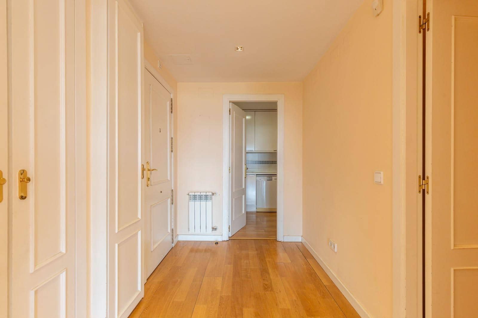 3 sypialnia Mieszkanie na sprzedaż w Miasto Madryt z basenem garażem - 849 000 € (Ref: 10113424)